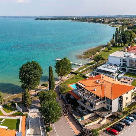 סירמיונה Lake Apartment Primea מראה חיצוני תמונה